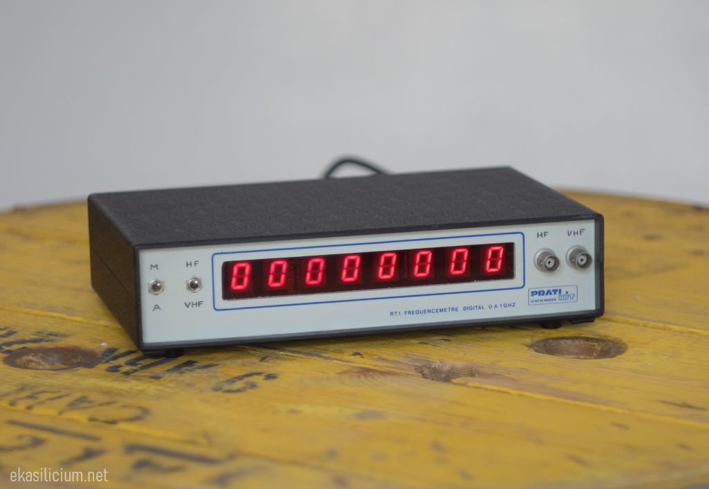 Photo d'un Fréquencemètre Pratikit 1 GHz